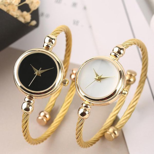 wristwatches women unique bracelet watch little smooth dial luxury slim strap retro quartz wristwatch, Slivery;brown
wristwatches women unique bracelet watch little smooth dial luxury slim strap retro quartz wristwatch, Slivery;brown