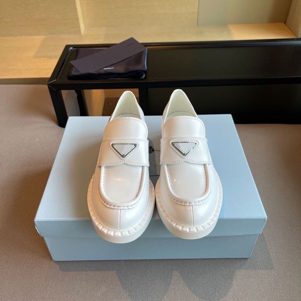 luxury designer casual shoe women loafer shoes chocolate brushed leather loafers flat brand sneakers black patent rubber platform low cut eu
luxury designer casual shoe women loafer shoes chocolate brushed leather loafers flat brand sneakers black patent rubber platform low cut eu