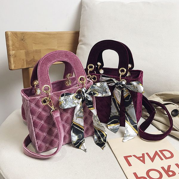 soft velvet hand 2021 new korean fashion scarf bow princess single shoulder messenger bag
soft velvet hand 2021 new korean fashion scarf bow princess single shoulder messenger bag