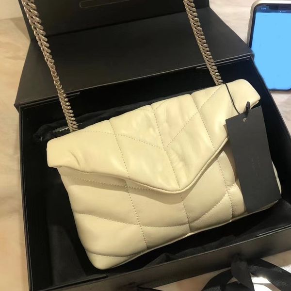 handbag underarm shoulder bag purse fashion plain hasp genuine leather women chains bags interior zipper, Red;black
handbag underarm shoulder bag purse fashion plain hasp genuine leather women chains bags interior zipper, Red;black