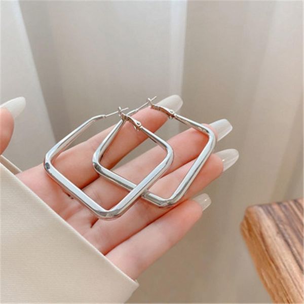 hoop & huggie big square earrings geometry minimalist earring piercing metal aesthetic jewelry 2021 trend, Golden;silver
hoop & huggie big square earrings geometry minimalist earring piercing metal aesthetic jewelry 2021 trend, Golden;silver