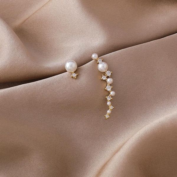 arrival trendy simulated-pearl arc asymmetric geometric stud earrings for women fashion shiny crystal jewelry, Golden;silver
arrival trendy simulated-pearl arc asymmetric geometric stud earrings for women fashion shiny crystal jewelry, Golden;silver