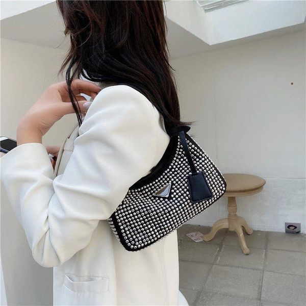 evening bags luxury small underarm shoulder for women 2021 fashion brand pu leather party handbags and purses sparkling crystal clutches
evening bags luxury small underarm shoulder for women 2021 fashion brand pu leather party handbags and purses sparkling crystal clutches