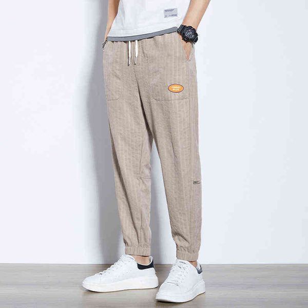 men's jeans men's 2021 summer nine point men's korean version loose trend versatile student sports casual pants, Blue
men's jeans men's 2021 summer nine point men's korean version loose trend versatile student sports casual pants, Blue