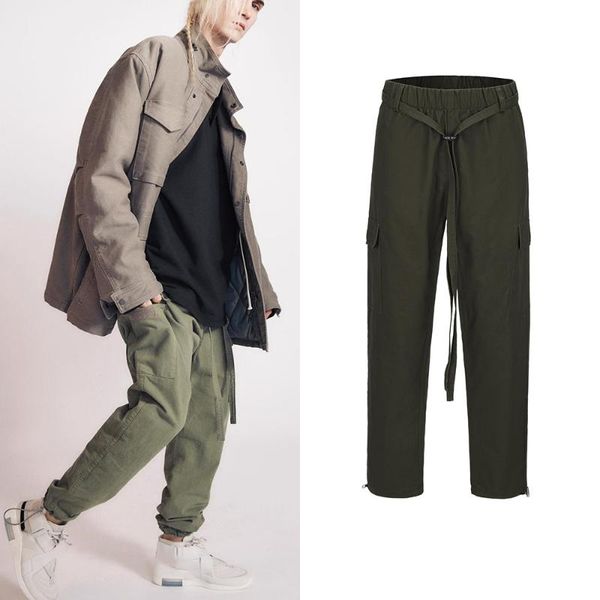 men's pants dark green cargo jogger pant vintage hip hop ribbons reverse wear sweatpant men side pockets loose casual trousers 2021, Black
men's pants dark green cargo jogger pant vintage hip hop ribbons reverse wear sweatpant men side pockets loose casual trousers 2021, Black