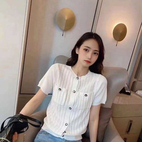 web celebrity autumn/winter knitted sweater with long sleeves and thick warm pullover sweater with bubble sleeves, White;black
web celebrity autumn/winter knitted sweater with long sleeves and thick warm pullover sweater with bubble sleeves, White;black