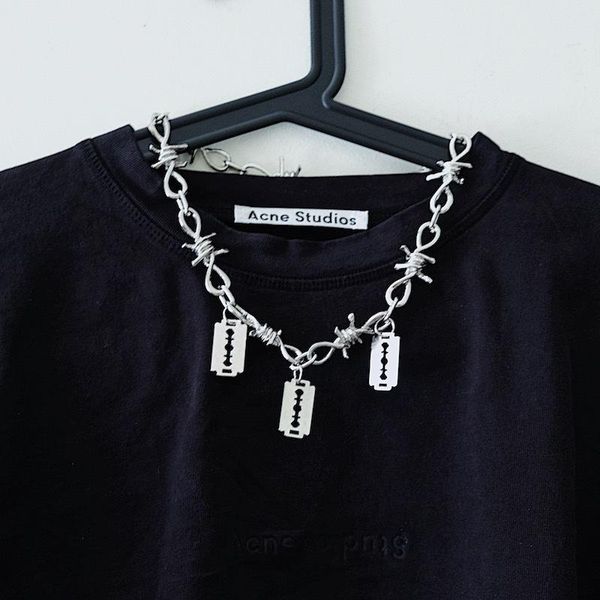 pendant necklaces original thorn necklace burr cool breeze niche design blade choker, Silver
pendant necklaces original thorn necklace burr cool breeze niche design blade choker, Silver