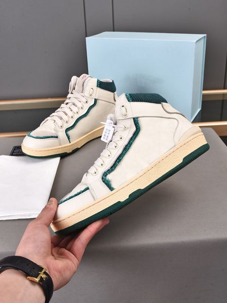 2022 luxury designer curb high casual soft comfort shoes eco-friendly leather sneakers, Black
2022 luxury designer curb high casual soft comfort shoes eco-friendly leather sneakers, Black