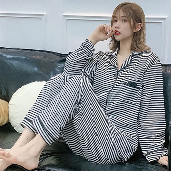 women's sleepwear net red striped women autumn winter home wear clothes pyjama femme ladies pajamas set loose sleep pijamas suit w, Black;red
women's sleepwear net red striped women autumn winter home wear clothes pyjama femme ladies pajamas set loose sleep pijamas suit w, Black;red