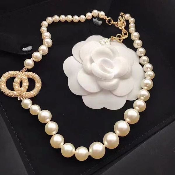 grandma xiang pearl necklace 2021 new choker c family letter neck celebrity temperament net red clavicle chain, Silver
grandma xiang pearl necklace 2021 new choker c family letter neck celebrity temperament net red clavicle chain, Silver