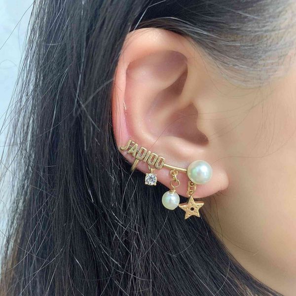 2021 newd family letter pearl ear clip for 2021 dijiawang red temperament female tassel star earrings-wholesale, Golden
2021 newd family letter pearl ear clip for 2021 dijiawang red temperament female tassel star earrings-wholesale, Golden