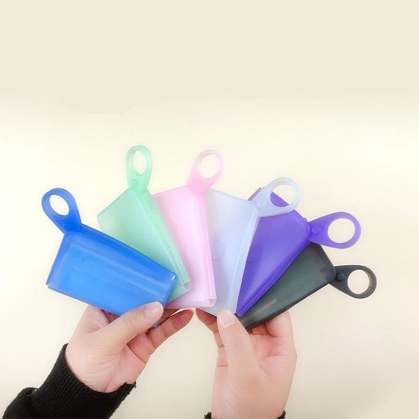 storage bags silicone mask holder wear resistant durable pocket boiled disinfection folder container pouch
storage bags silicone mask holder wear resistant durable pocket boiled disinfection folder container pouch