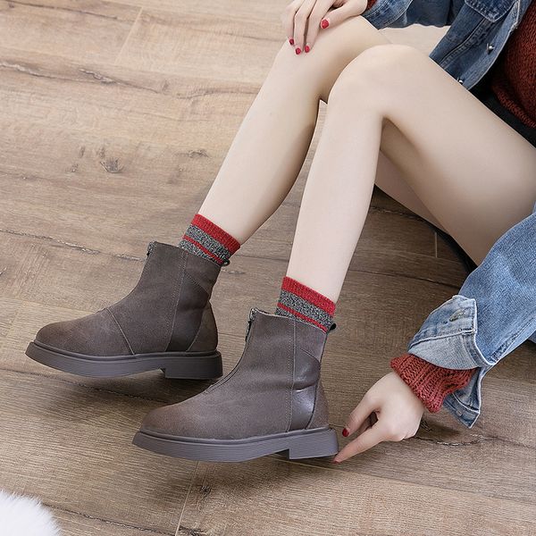 Womens Shoes 2021 New Autumn And Winter Leather Knights Boots Womens British Style Korean Short Boots Zipper Womens Shoes, Dousha danli
Womens Shoes 2021 New Autumn And Winter Leather Knights Boots Womens British Style Korean Short Boots Zipper Womens Shoes, Dousha danli