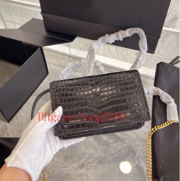 2022 luxurys fashion crocodile pattern bag woman messenger bags shoulder vintage ladies crossbody handbag handbags female tote size 16cm rea
2022 luxurys fashion crocodile pattern bag woman messenger bags shoulder vintage ladies crossbody handbag handbags female tote size 16cm rea