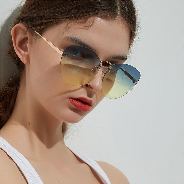 sunglasses 2021 women in europe and the united states color glasses retro with without borders, White;black
sunglasses 2021 women in europe and the united states color glasses retro with without borders, White;black