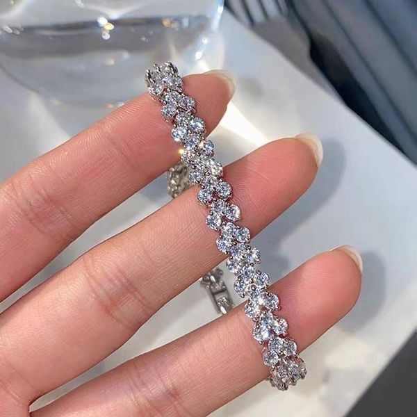 link, chain zhouyang luxury tennis bracelet for women noble wedding hand shining silver color cubic zirconia fashion jewelry jsh001, Black
link, chain zhouyang luxury tennis bracelet for women noble wedding hand shining silver color cubic zirconia fashion jewelry jsh001, Black