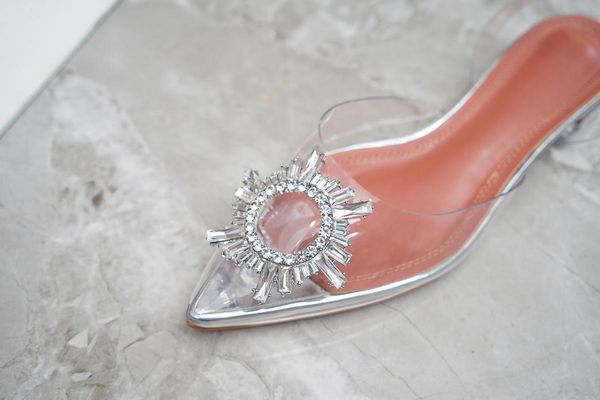 slippers sandals female summer pointed toe drill buckle transparent cap drag fairy style flat crystal with bridesmaid wedding shoes, Black 
slippers sandals female summer pointed toe drill buckle transparent cap drag fairy style flat crystal with bridesmaid wedding shoes, Black