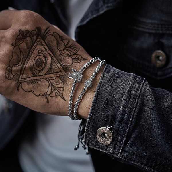 2pcs/set classic crown linear men bracelet square pave cz weave stainless steel bead punk rock macrame bangles for jewelry charm bracelets, Golden;silver
2pcs/set classic crown linear men bracelet square pave cz weave stainless steel bead punk rock macrame bangles for jewelry charm bracelets, Golden;silver