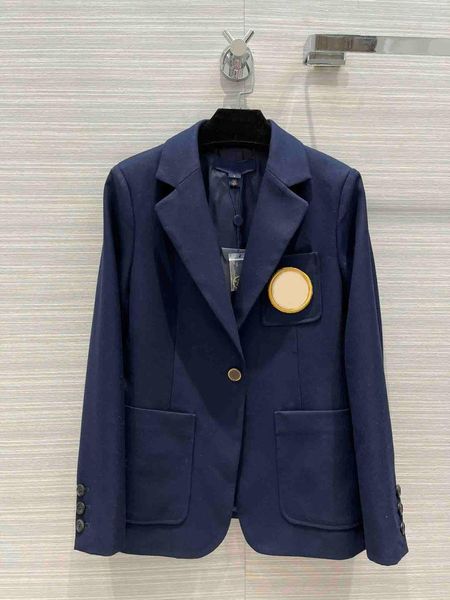 women's suits & blazers handsome solid coat for women good quality big pocket 100% polyester coats single button long sleeve suit lady, White;black
women's suits & blazers handsome solid coat for women good quality big pocket 100% polyester coats single button long sleeve suit lady, White;black