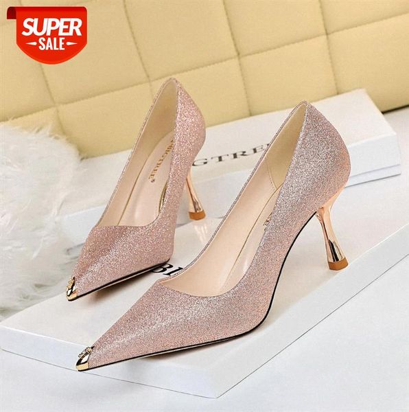 263-2 korean fashion nightclub slim shiny sequined cloth high heels metal rhinestone pointed toe women's single shoes #0z1y
263-2 korean fashion nightclub slim shiny sequined cloth high heels metal rhinestone pointed toe women's single shoes #0z1y