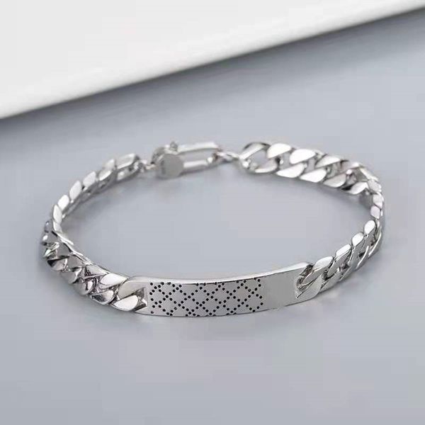 20-22cm fashion couple bracelet creative trend hand brand gg silver plated material jewelry supply, Golden;silver
20-22cm fashion couple bracelet creative trend hand brand gg silver plated material jewelry supply, Golden;silver