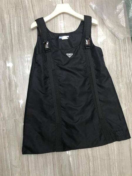 2021 spring and summer women's new triangle a-line short skirt with adjustable nylon sleeveless loose dress, White
2021 spring and summer women's new triangle a-line short skirt with adjustable nylon sleeveless loose dress, White