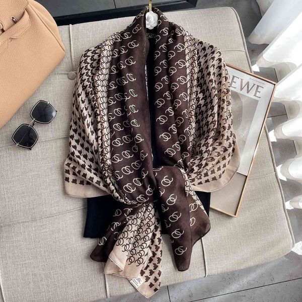 2021 spring and autumn cotton linen silk women's thousand bird grid air conditioning room shawl summer sunscreen scarf, Blue;gray
2021 spring and autumn cotton linen silk women's thousand bird grid air conditioning room shawl summer sunscreen scarf, Blue;gray