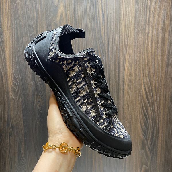2021 arrival fashion trend men luxury designer shoes for men 3 colors genuine leather ace sneakers size 38-45, Black
2021 arrival fashion trend men luxury designer shoes for men 3 colors genuine leather ace sneakers size 38-45, Black