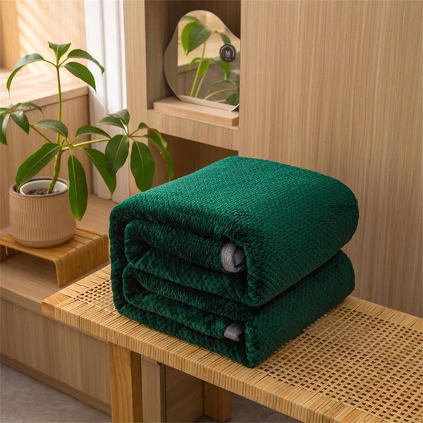 blankets bonenjoy plaids for bed soft warm blanket winter green color thick plaid on the beds single/queen/king size bedspread
blankets bonenjoy plaids for bed soft warm blanket winter green color thick plaid on the beds single/queen/king size bedspread
