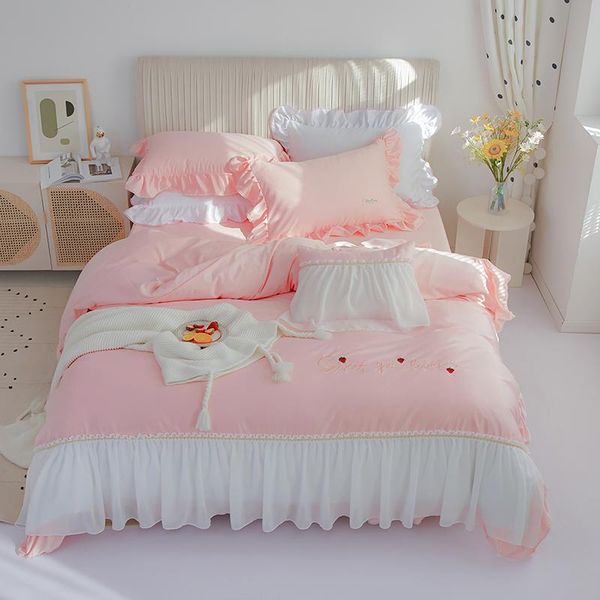 bedding sets princess style satin ruffle edge four pieces set embroidery sleeping comfortable k99
bedding sets princess style satin ruffle edge four pieces set embroidery sleeping comfortable k99