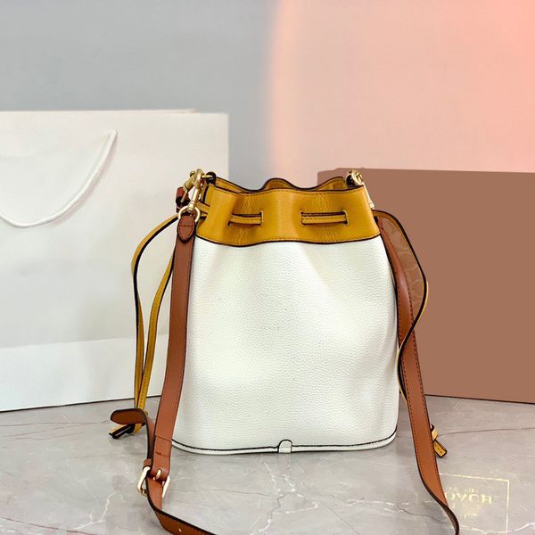 factory outlet design 2021ins new portable shoulder wandering bag drawstring mini bucket diagonal shopping bag
factory outlet design 2021ins new portable shoulder wandering bag drawstring mini bucket diagonal shopping bag