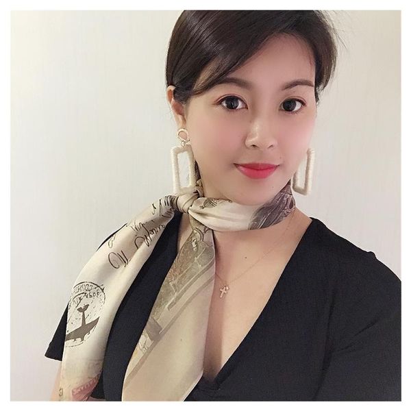 scarves fashion 70*70cm head square silk scarf women headband print neck scarfs office hair band hand kerchief female bandana, Blue;gray
scarves fashion 70*70cm head square silk scarf women headband print neck scarfs office hair band hand kerchief female bandana, Blue;gray