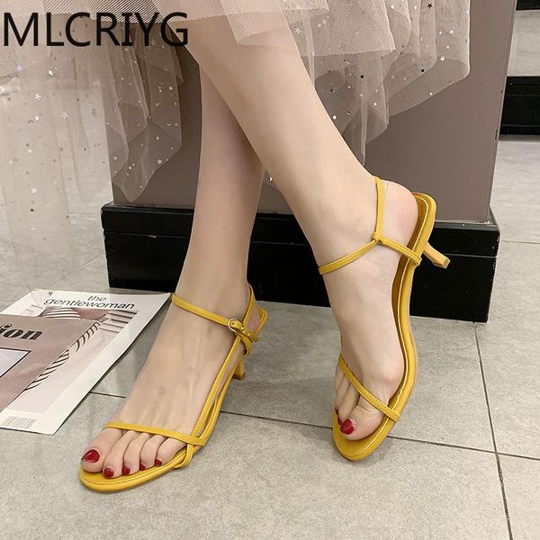 dress shoes sandals summer high heel simple narrow band ladies party roman women and bags to match, Black
dress shoes sandals summer high heel simple narrow band ladies party roman women and bags to match, Black