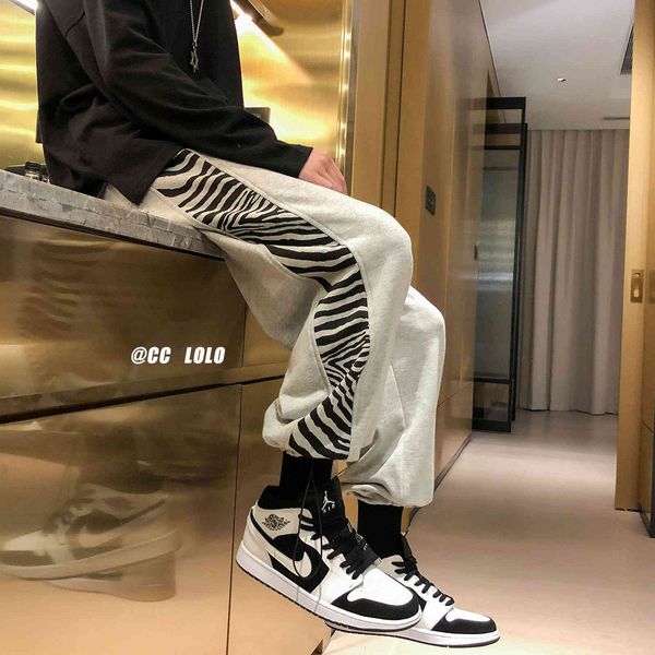 pants fashionable the zebra pattern plush adjustable hem men's casual warm and thickened sports binding in winter, Black
pants fashionable the zebra pattern plush adjustable hem men's casual warm and thickened sports binding in winter, Black