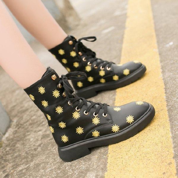 boots winter women ankle fashion flower embroider ladies shoes genuine leather casual black woman short boot
boots winter women ankle fashion flower embroider ladies shoes genuine leather casual black woman short boot