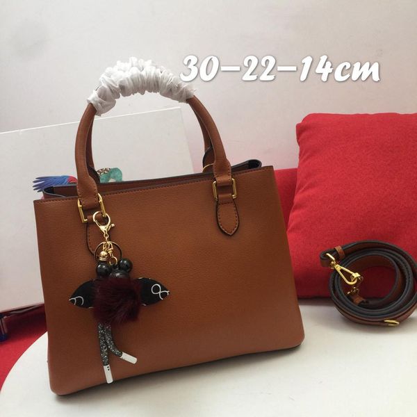 women luxurys designers bags chain small square shoulder bag casual fashion classic all-match crossbody purse 2107
women luxurys designers bags chain small square shoulder bag casual fashion classic all-match crossbody purse 2107