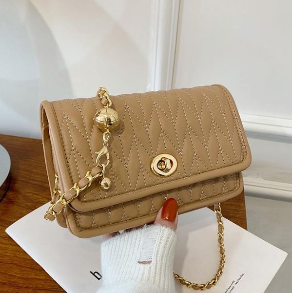 chain small golden ball underarm bag western style fold single shoulder messenger female bags
chain small golden ball underarm bag western style fold single shoulder messenger female bags