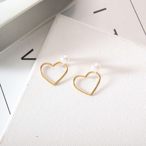 simple love pearl earrings creative fashion fairy temperament earrings
simple love pearl earrings creative fashion fairy temperament earrings