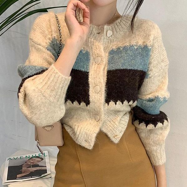 women's knits & tees vintage color contrast o neck short knit cardigana women long sleeve loose casual autumn 2021 sweater coat korean, White
women's knits & tees vintage color contrast o neck short knit cardigana women long sleeve loose casual autumn 2021 sweater coat korean, White