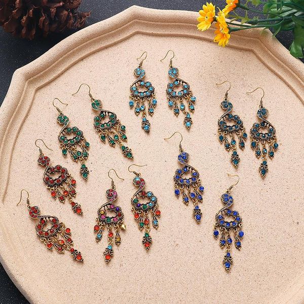 ethnic style metal cloud dangle earrings hollow out crystal long pattern ear hook european women geometric tassel chain stud earring jewelry, Silver
ethnic style metal cloud dangle earrings hollow out crystal long pattern ear hook european women geometric tassel chain stud earring jewelry, Silver
