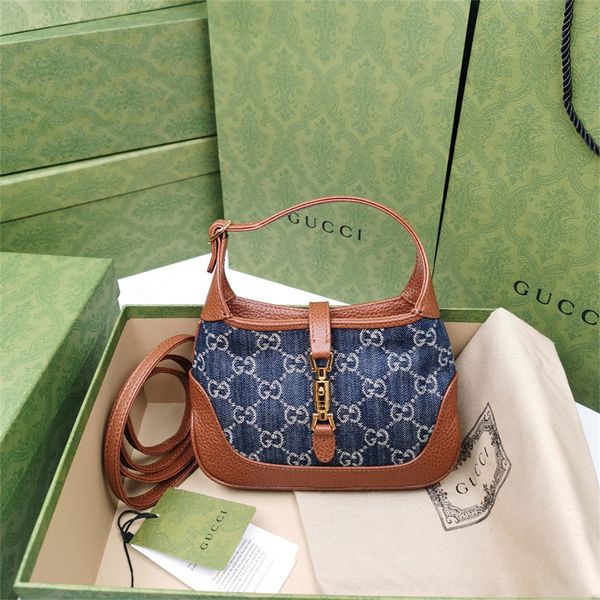 2021 classic ladies shoulder bags handbags luxury designer handbag messenger bags wallet coin purse two size version denim print design
2021 classic ladies shoulder bags handbags luxury designer handbag messenger bags wallet coin purse two size version denim print design