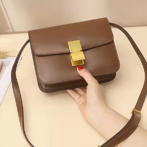 cross body factory leather handbag luxury design wallet brand fashion stewardess slant tofu bag women's 2021 commuter
cross body factory leather handbag luxury design wallet brand fashion stewardess slant tofu bag women's 2021 commuter