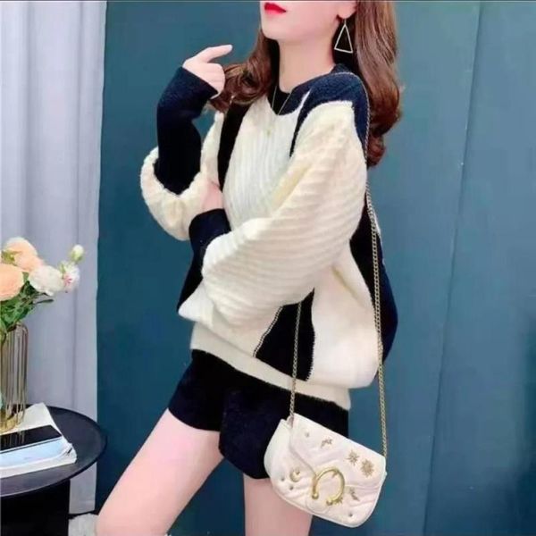 women's sweaters short color stitching sweater hooded autumn clothing loose design, White;black
women's sweaters short color stitching sweater hooded autumn clothing loose design, White;black
