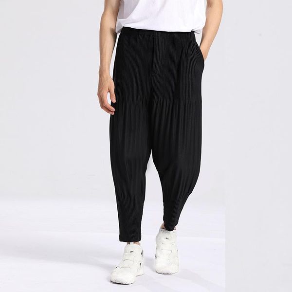 sanzhai pleated men's casual pants 2021 autumn product loose sports fried street small leg, Black
sanzhai pleated men's casual pants 2021 autumn product loose sports fried street small leg, Black