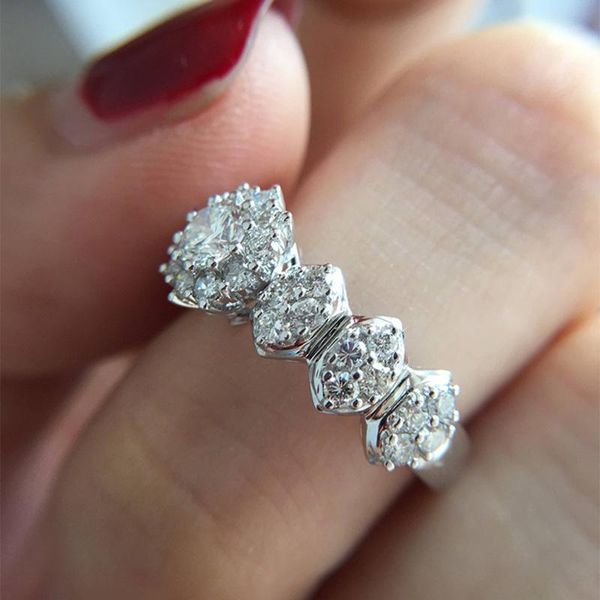 wedding rings temperament sweet women with dazzling white cubic zirconia novel style female fashion engagement jewelry, Slivery;golden
wedding rings temperament sweet women with dazzling white cubic zirconia novel style female fashion engagement jewelry, Slivery;golden