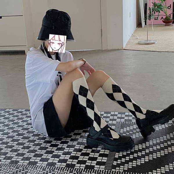 girls keep warm japanese style knee-high socks for woman sockings rhombus pattern autumn winter cotton 1pair college style y1119, Black;white
girls keep warm japanese style knee-high socks for woman sockings rhombus pattern autumn winter cotton 1pair college style y1119, Black;white