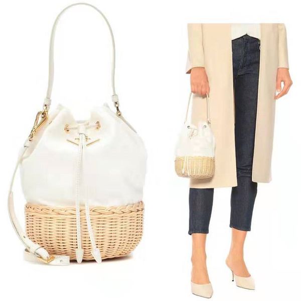 r caviar genuine leather string shoulder bags ladies straw bag luxury brand design handbag sheepskin real rattan tobu dolino nova handbags b
r caviar genuine leather string shoulder bags ladies straw bag luxury brand design handbag sheepskin real rattan tobu dolino nova handbags b