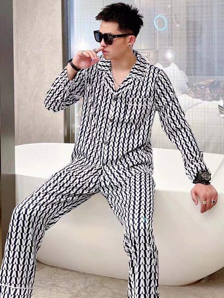 men's tracksuits kr0776 fashion sets 2021 runway luxury european design party style clothing, Gray 
men's tracksuits kr0776 fashion sets 2021 runway luxury european design party style clothing, Gray