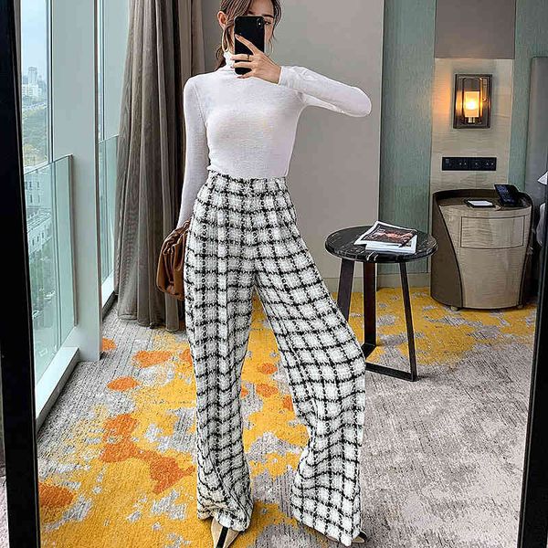 capris female 2021 spring fashion hit suit color chess for women with high waist pocket leg pants, Black;white
capris female 2021 spring fashion hit suit color chess for women with high waist pocket leg pants, Black;white