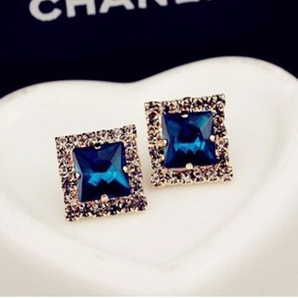 new earrings luxury accessories square full drill earrings fashion versatile ear accessories, Golden
new earrings luxury accessories square full drill earrings fashion versatile ear accessories, Golden